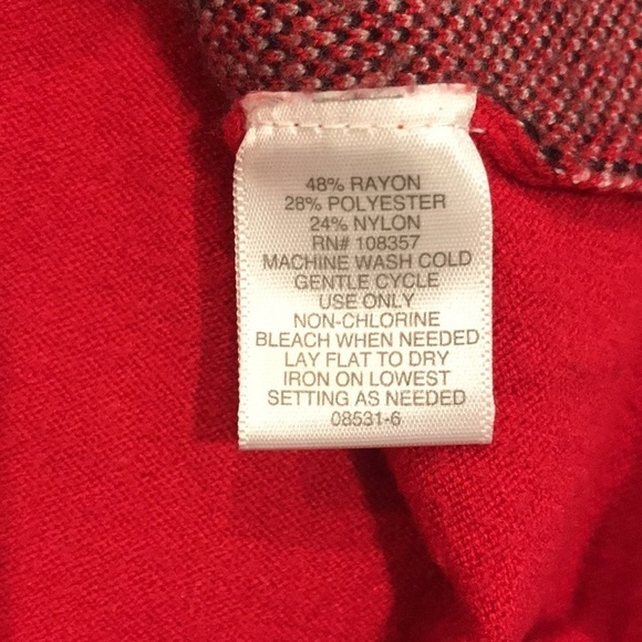 2/$25 LIZ CLAIBORNE Red Striped Sweater Size 1X - Picture 7 of 8